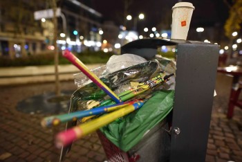 Szilveszter utáni takarítás a fővárosban – az FKF 300 köbméter hulladékot szedett össze a közterületekről